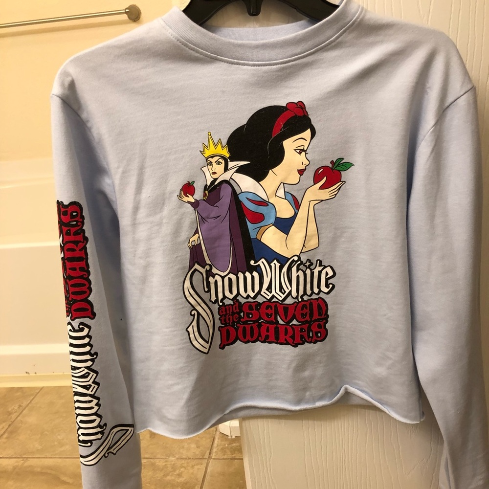 Full sleeve top